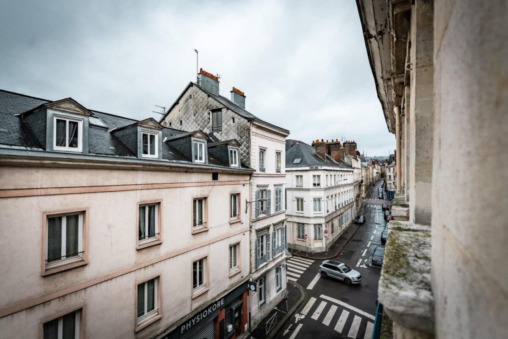 Gary Joli F2 Au Pied De La Gare De Rouen Daire Dış mekan fotoğraf